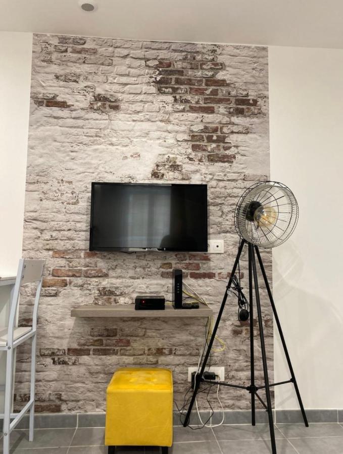 Studio 23M2 Moderne Hypercentre - Arenes A 2 Min 님 외부 사진