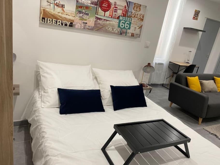 Studio 23M2 Moderne Hypercentre - Arenes A 2 Min 님 외부 사진